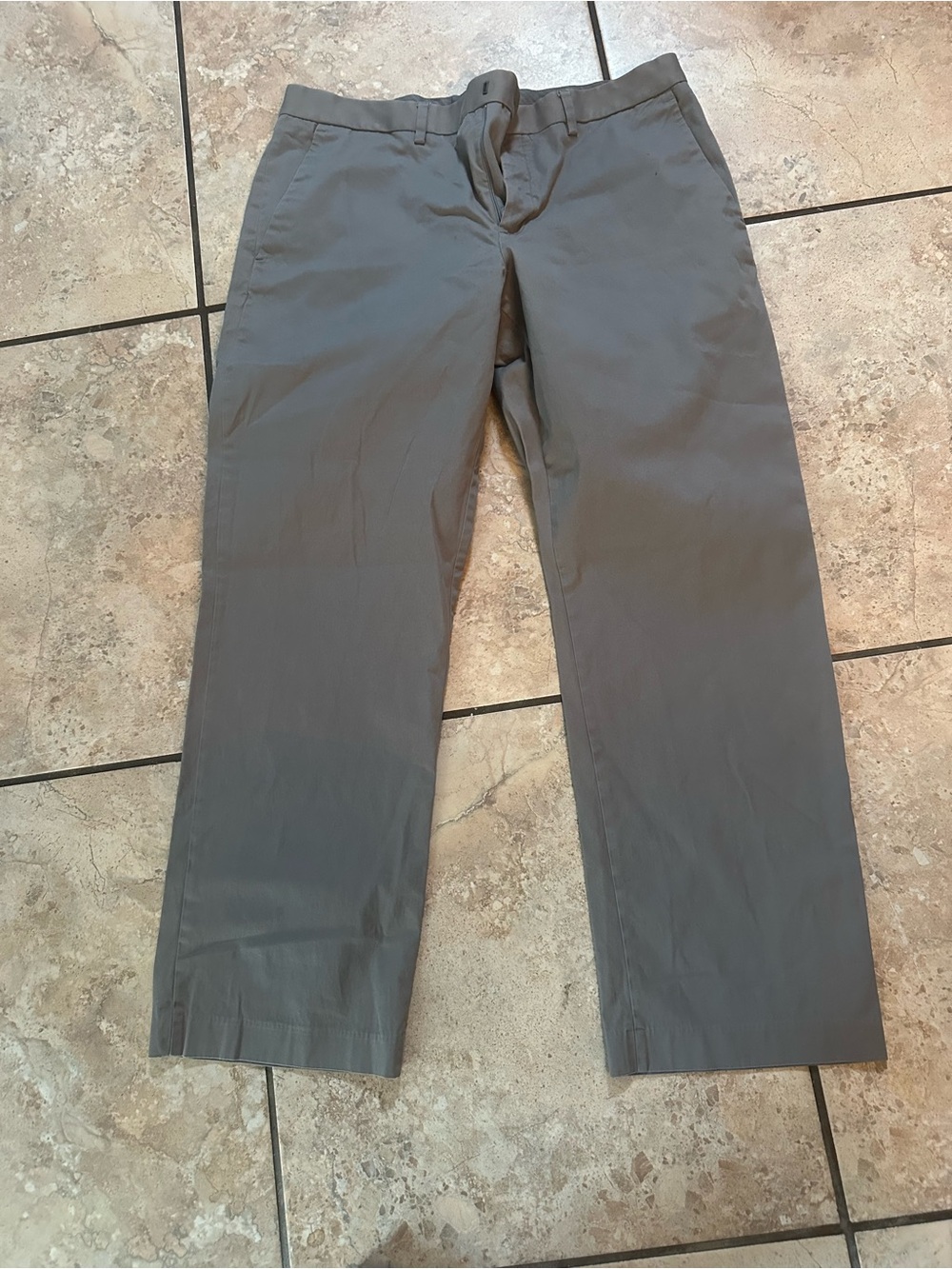 Classic Men's Gray Chino Pants